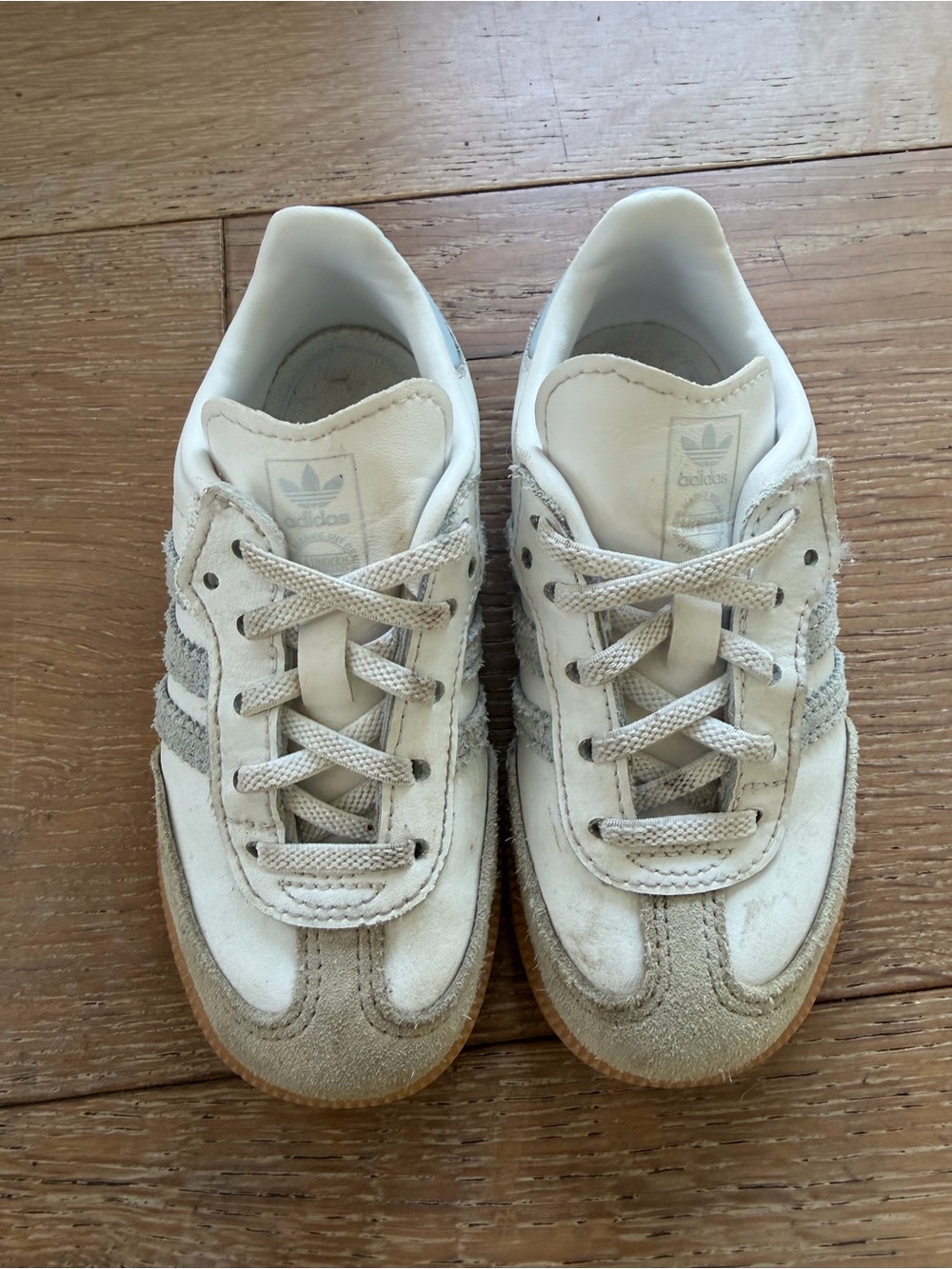 adidas Kids samba White & Light Gray Suede-Trim Sneakers